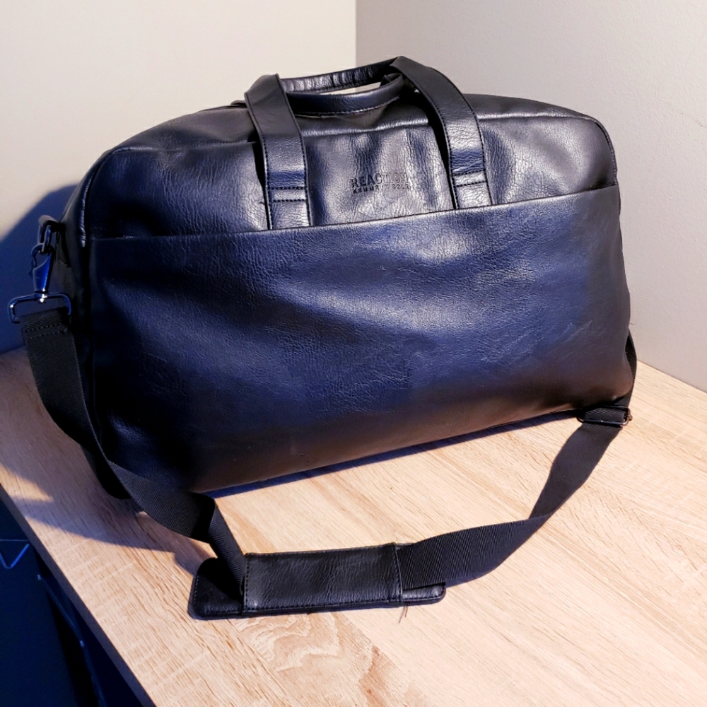 Kenneth Cole Reaction leather duffel bag